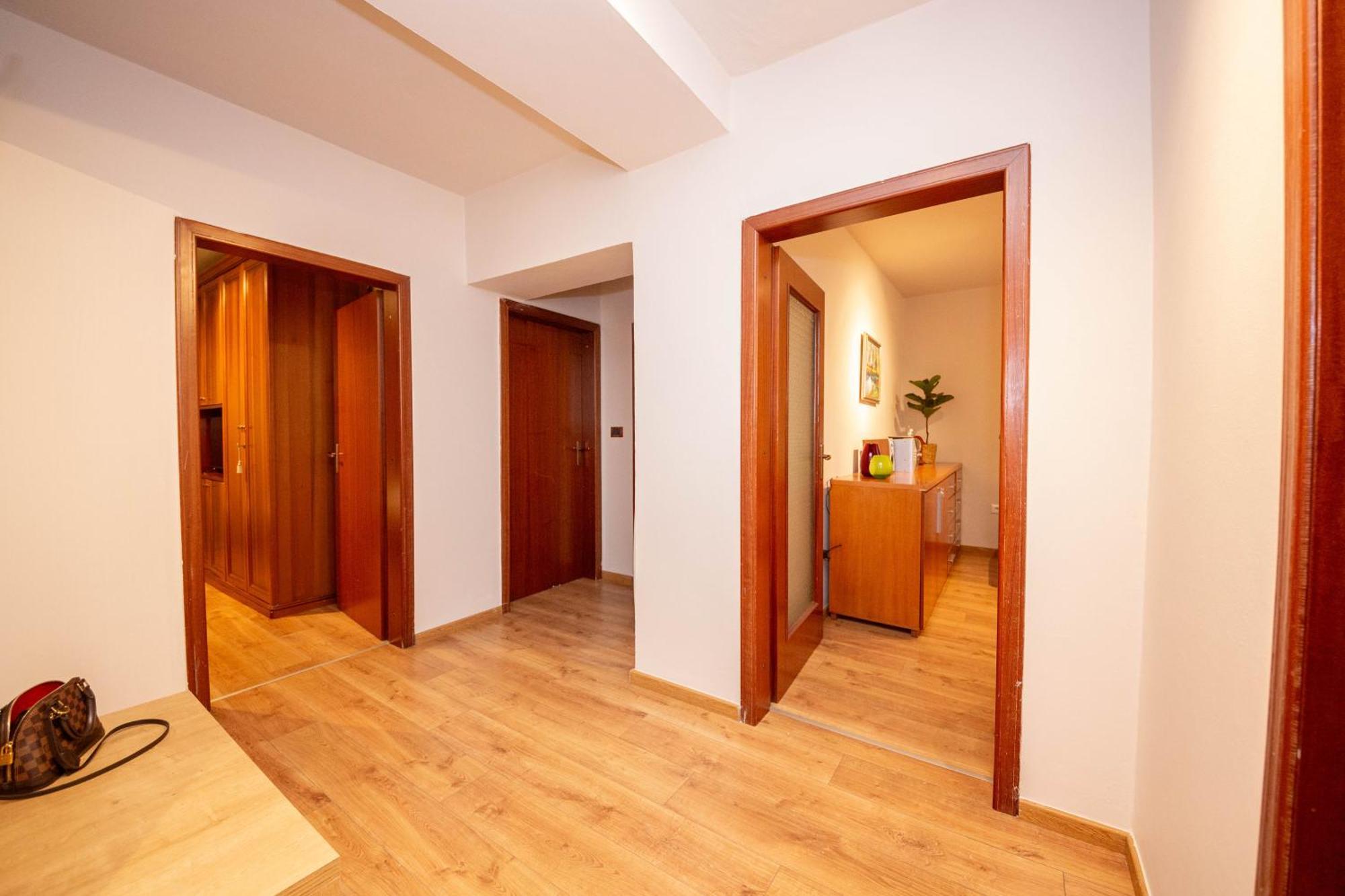 Blloku Unique Apartments 3 Tiranë Luaran gambar