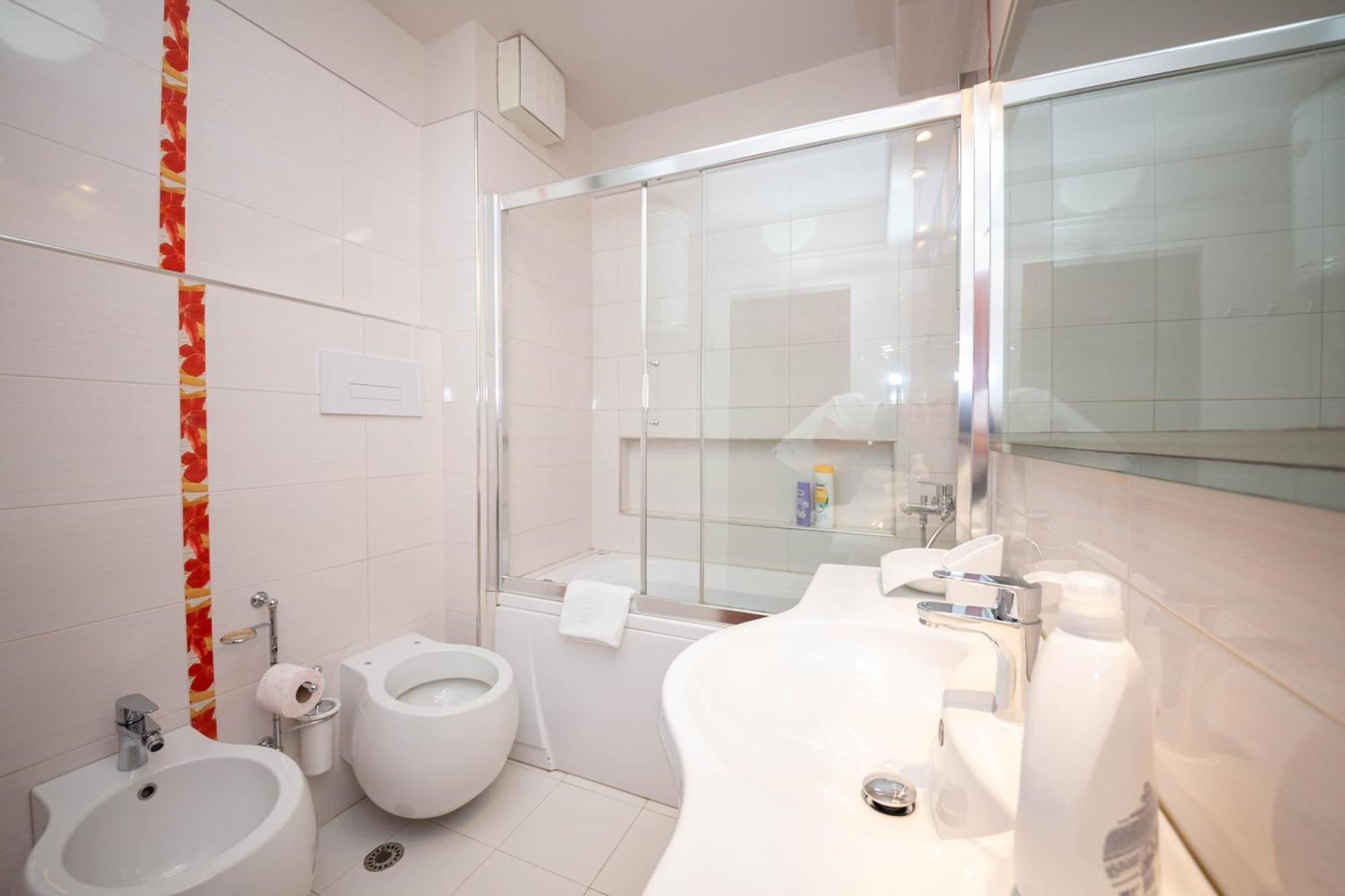 Blloku Unique Apartments 3 Tiranë Luaran gambar