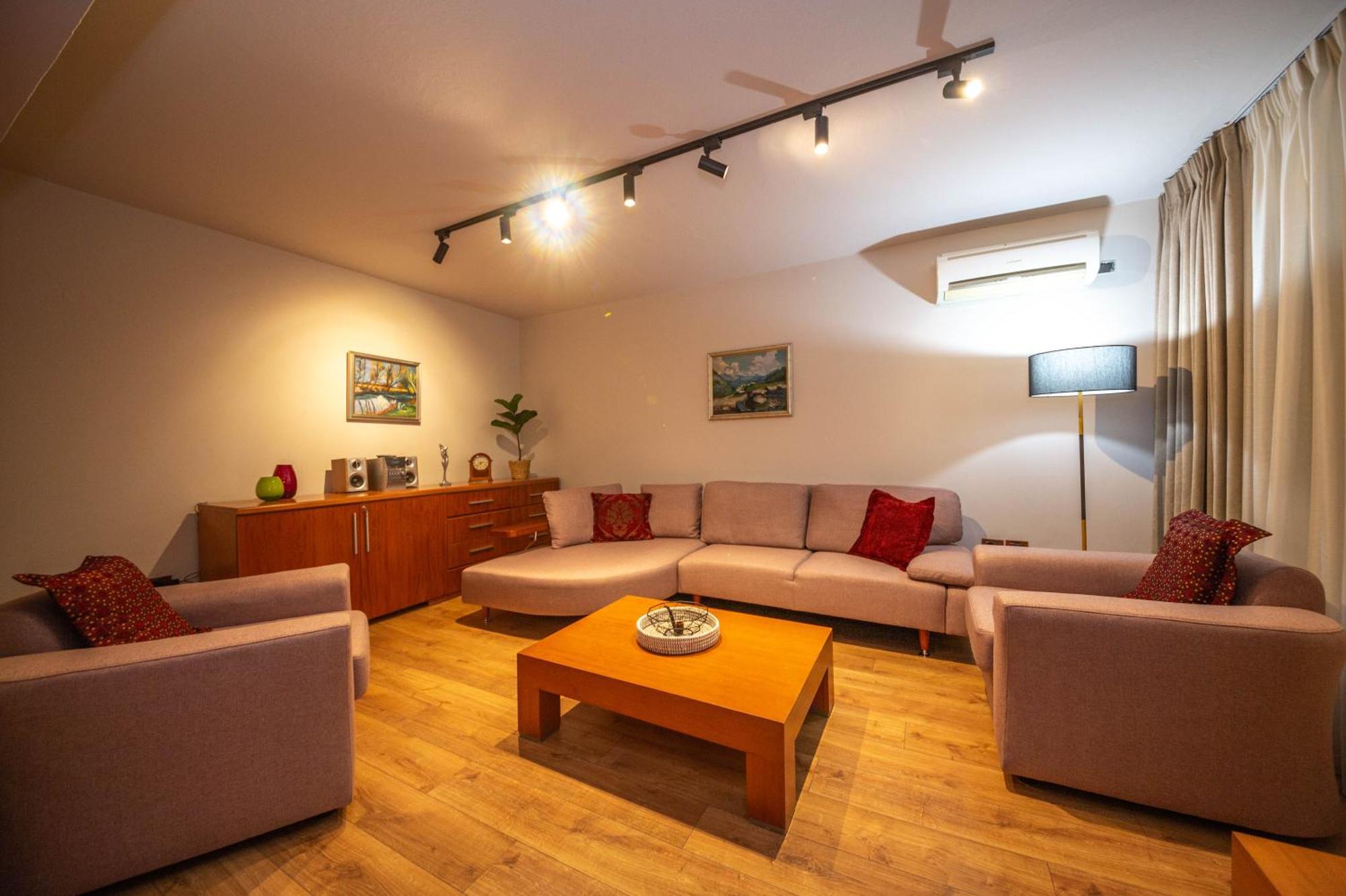 Blloku Unique Apartments 3 Tiranë Luaran gambar